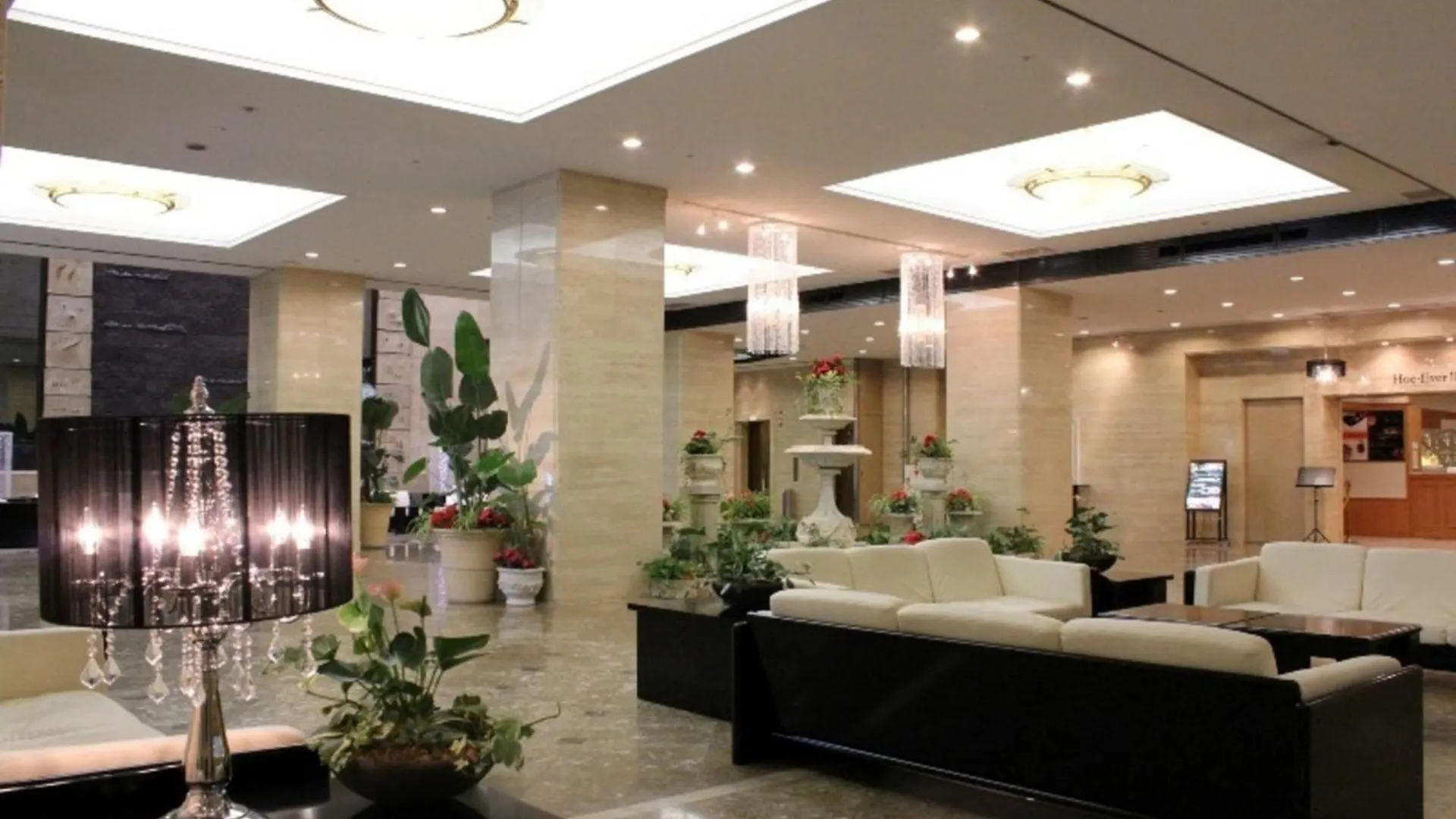 Hotel Nagoya Garden Palace - Vacation Stay 25640V 0*,